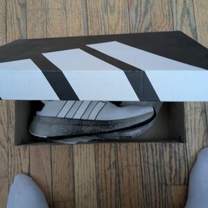 Adidas Men's White and Black Sneakers